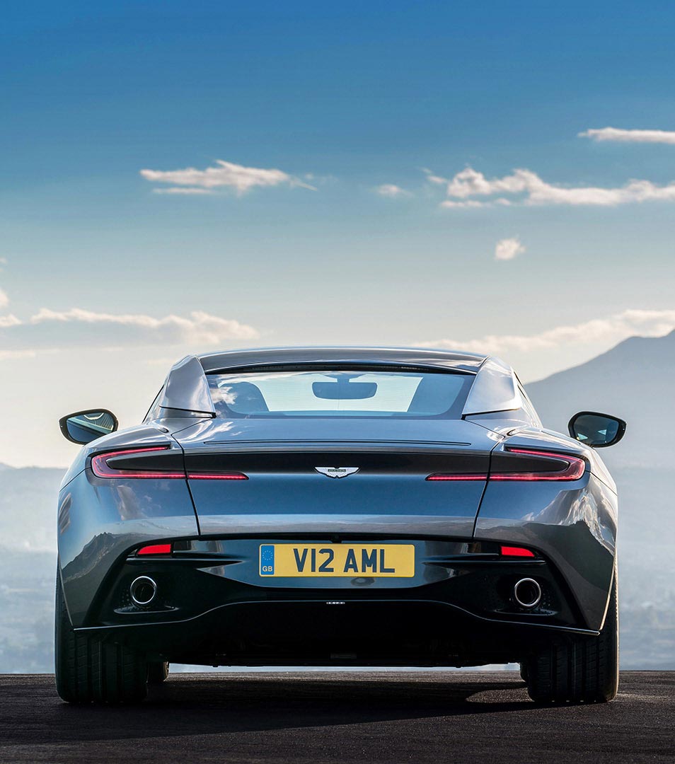 Aston Martin DB11